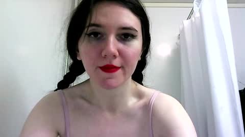 Isabella online show from February 21, 2:39 am