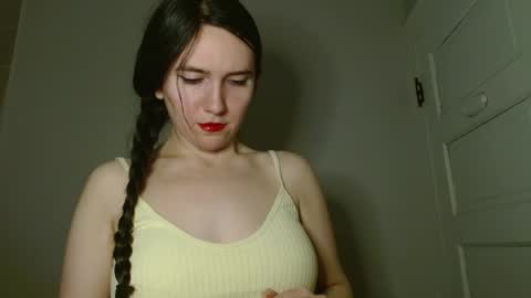 Isabella online show from March 10, 1:32 am