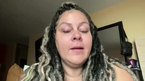 Snapshot of bigbreastsabrina chatting on April 28, 1:05 pm BIG BREAST SABRINA online show from April 28, 1:05 pm