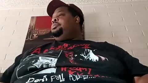 Snapshot of bigchub445 chatting on June 2, 4:20 pm MassChub online show from June 2, 4:20 pm