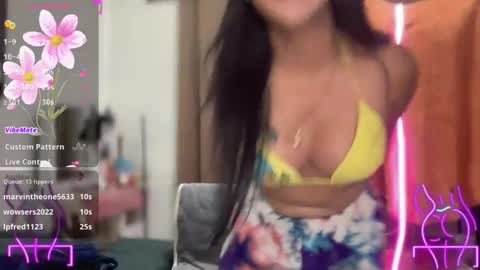 Snapshot of bigcockamanda23 chatting on November 7, 6:57 am queen amanda online show from November 7, 6:57 am