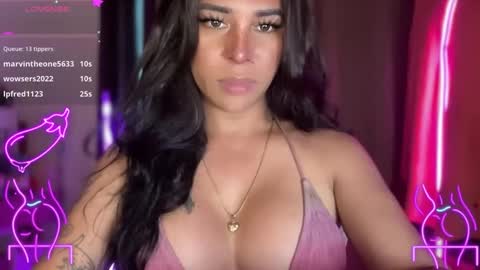 Snapshot of bigcockamanda23 chatting on November 9, 5:50 am queen amanda online show from November 9, 5:50 am