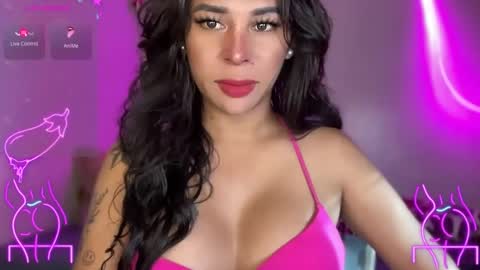 Snapshot of bigcockamanda23 chatting on December 2, 7:03 am queen amanda online show from December 2, 7:03 am