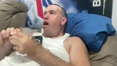 bigcocksuckingslut online show from November 1, 1:18 am