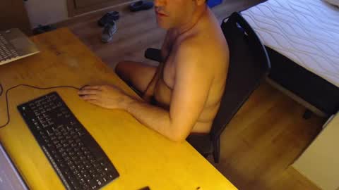 Snapshot of bigcok35spain chatting on May 31, 7:26 pm bigcok35spain online show from May 31, 7:26 pm