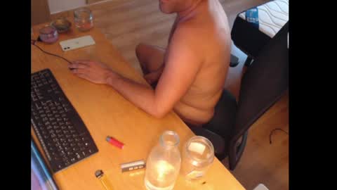 Snapshot of bigcok35spain chatting on July 28, 6:20 pm bigcok35spain online show from July 28, 6:20 pm