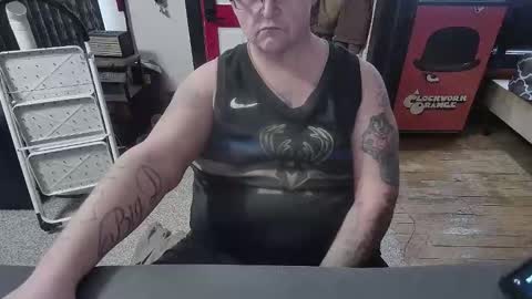 Darryl online show from February 6, 3:37 pm