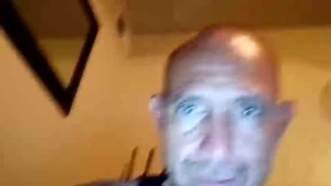 Snapshot of bigdick31589 chatting on May 5, 4:04 pm bigdick31589 online show from May 5, 4:04 pm