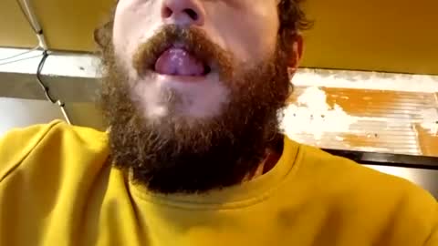 Snapshot of bigdick686268 chatting on December 8, 11:46 am Pac Man Sex online show from December 8, 11:46 am