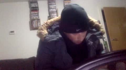 Snapshot of bigdickdangles472924 chatting on April 11, 8:13 pm bigdickdangles472924 online show from April 11, 8:13 pm