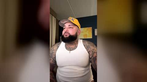 Snapshot of bigdickrican94 chatting on February 17, 10:49 pm bigdickrican94 online show from February 17, 10:49 pm