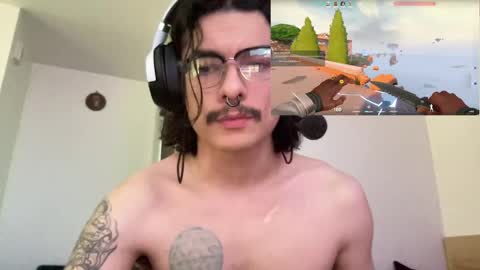 BDGOTHBFF online show from December 1, 10:43 pm