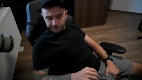 bigdikrogue online show from July 18, 1:59 pm