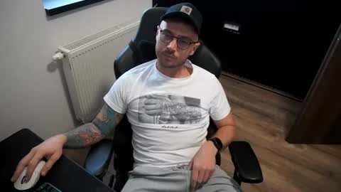 bigdikrogue online show from July 19, 9:24 am
