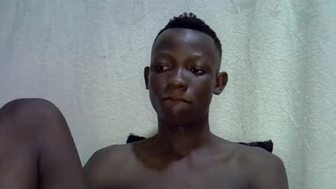 Snapshot of bigfeet9999 chatting on December 24, 8:38 pm Ask in pvt online show from December 24, 8:38 pm