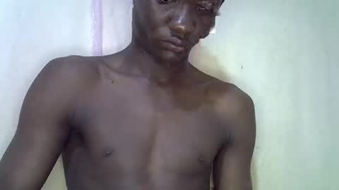 Snapshot of bigfeet9999 chatting on January 10, 10:39 am Ask in pvt online show from January 10, 10:39 am