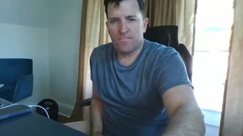 BiggestBallsOnChatr online show from November 4, 8:30 pm