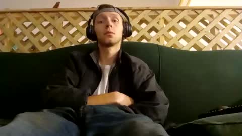 Snapshot of biggestboiiii chatting on January 29, 3:33 am biggestboiiii online show from January 29, 3:33 am