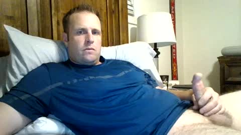 Snapshot of biggie19523064 chatting on July 14, 6:29 am biggie19523064 online show from July 14, 6:29 am