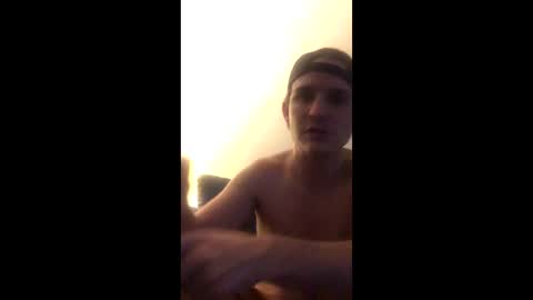 Snapshot of biggieoof chatting on December 3, 3:32 pm biggieoof online show from December 3, 3:32 pm