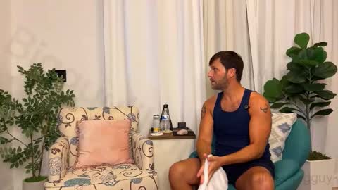Snapshot of bigguylilmiss chatting on October 20, 11:05 pm LILLI  MATT online show from October 20, 11:05 pm