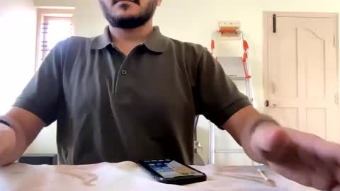 Snapshot of bighandsomesatisfy chatting on January 6, 7:31 am bighandsomesatisfy online show from January 6, 7:31 am