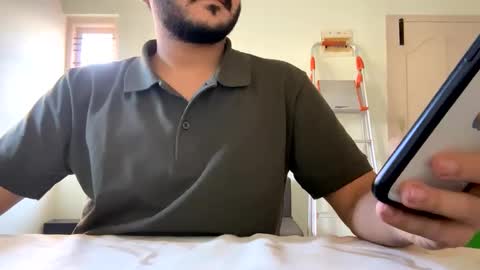 Snapshot of bighandsomesatisfy chatting on January 6, 11:07 am bighandsomesatisfy online show from January 6, 11:07 am