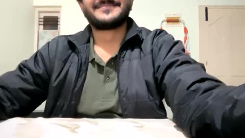 Snapshot of bighandsomesatisfy chatting on January 6, 2:14 pm bighandsomesatisfy online show from January 6, 2:14 pm