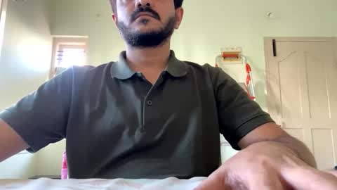 Snapshot of bighandsomesatisfy chatting on January 7, 10:22 am bighandsomesatisfy online show from January 7, 10:22 am