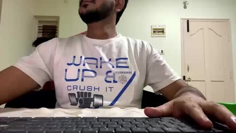 Snapshot of bighandsomesatisfy chatting on January 8, 4:11 pm bighandsomesatisfy online show from January 8, 4:11 pm