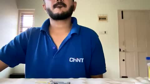 Snapshot of bighandsomesatisfy chatting on January 17, 12:10 pm bighandsomesatisfy online show from January 17, 12:10 pm