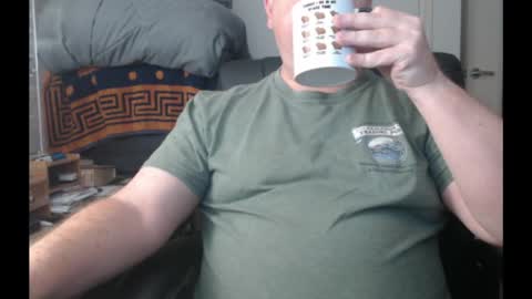 Snapshot of bighorn1981 chatting on May 17, 10:50 pm bighorn1981 online show from May 17, 10:50 pm