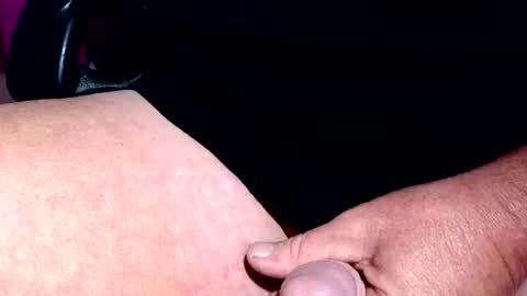 Snapshot of bigjack228787 chatting on November 1, 11:23 am bigjack228787 online show from November 1, 11:23 am