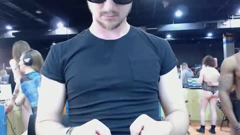 Johnny D Good online show from April 12, 12:48 am