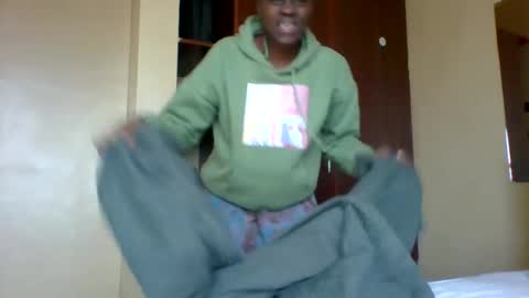 Snapshot of bigjuicyass_30 chatting on July 11, 12:52 pm pretty online show from July 11, 12:52 pm