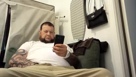 Snapshot of biglk324645168 chatting on December 29, 3:24 pm biglk324645168 online show from December 29, 3:24 pm