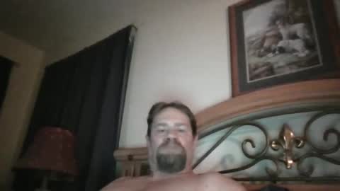 Snapshot of bigload1972 chatting on December 14, 4:23 am bigload1972 online show from December 14, 4:23 am