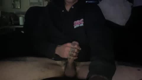 bigloadzisback023 online show from January 4, 12:37 am