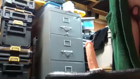 Snapshot of bigmanaround9 chatting on December 2, 1:14 am bigmanaround9 online show from December 2, 1:14 am