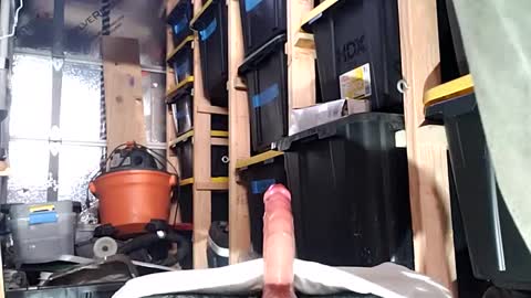 Snapshot of bigmanaround9 chatting on December 3, 8:27 am bigmanaround9 online show from December 3, 8:27 am