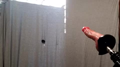 Snapshot of bigmanaround9 chatting on December 7, 11:12 pm bigmanaround9 online show from December 7, 11:12 pm