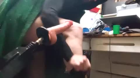 Snapshot of bigmanaround9 chatting on January 4, 8:39 am bigmanaround9 online show from January 4, 8:39 am