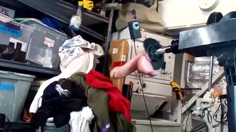 Snapshot of bigmanaround9 chatting on October 21, 10:43 pm bigmanaround9 online show from October 21, 10:43 pm