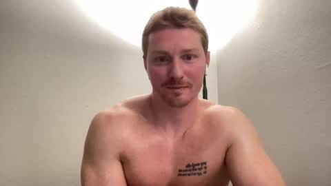 Snapshot of bigmcr1 chatting on December 5, 12:41 am Nick Barker online show from December 5, 12:41 am