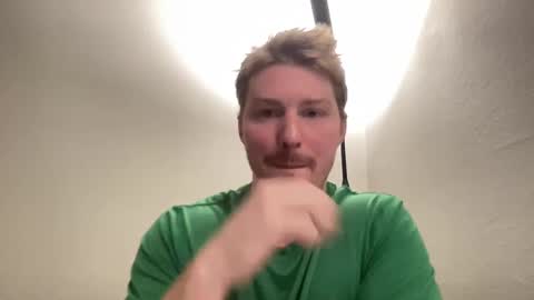 Snapshot of bigmcr1 chatting on December 30, 12:54 am Nick Barker online show from December 30, 12:54 am