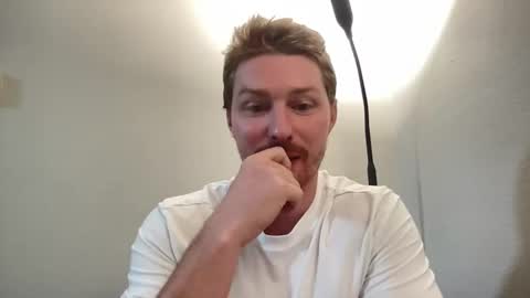 Snapshot of bigmcr1 chatting on January 2, 2:11 am Nick Barker online show from January 2, 2:11 am