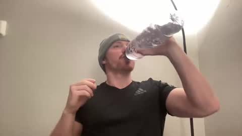 Snapshot of bigmcr1 chatting on January 8, 12:17 am Nick Barker online show from January 8, 12:17 am