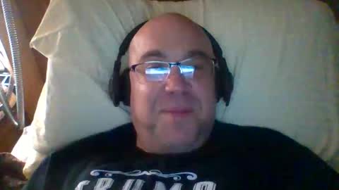 bigmike197167 online show from April 3, 6:22 am