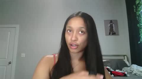 Snapshot of bignaturalmami chatting on June 21, 12:24 am bignaturalmami online show from June 21, 12:24 am