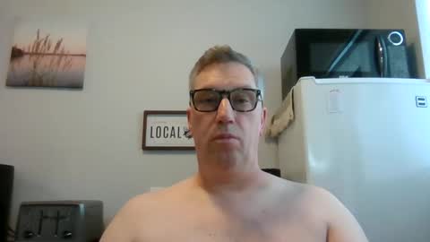 Snapshot of bignhard69_ chatting on February 20, 8:25 pm Bignhard696 online show from February 20, 8:25 pm
